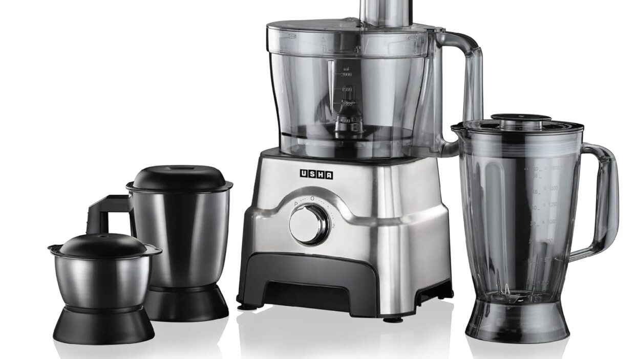 Usha FP 3811 Food Processor 1000 Watts Copper Motor